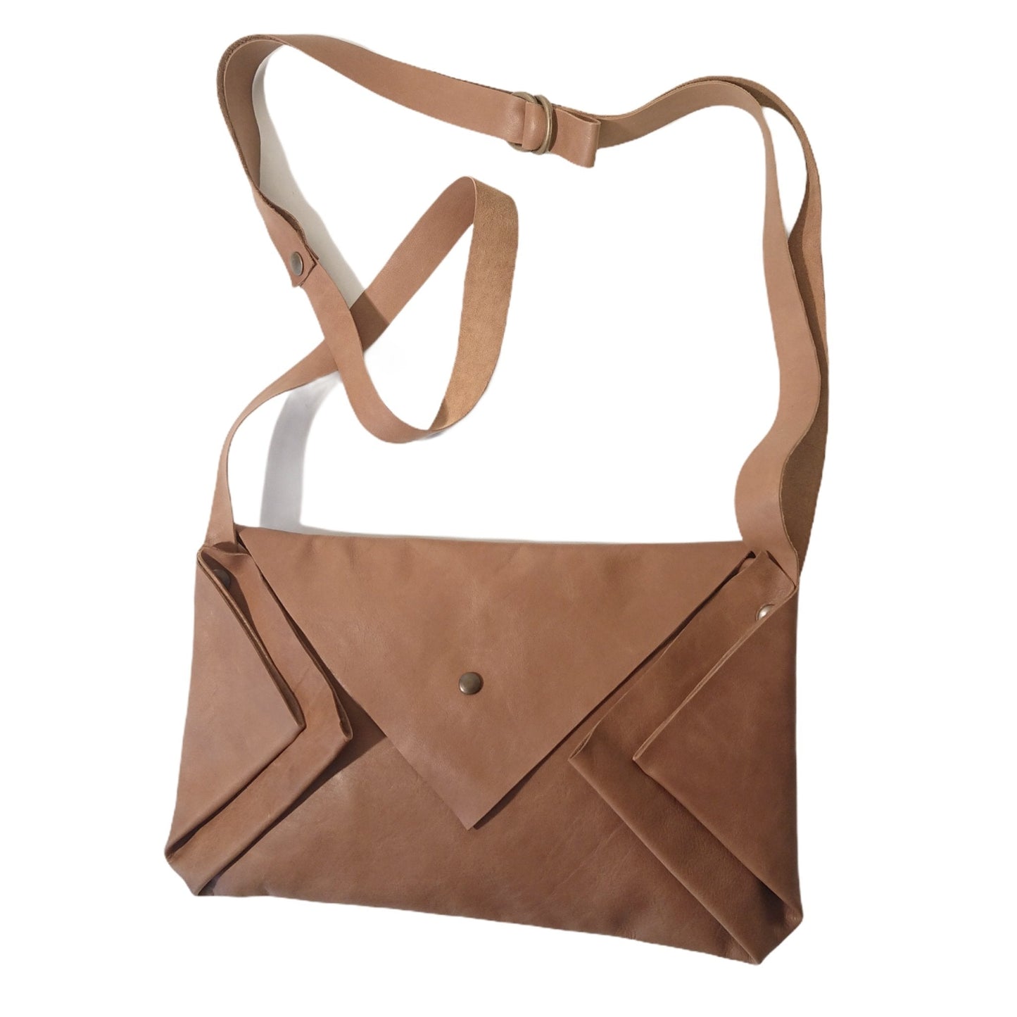 Post Camel pouch