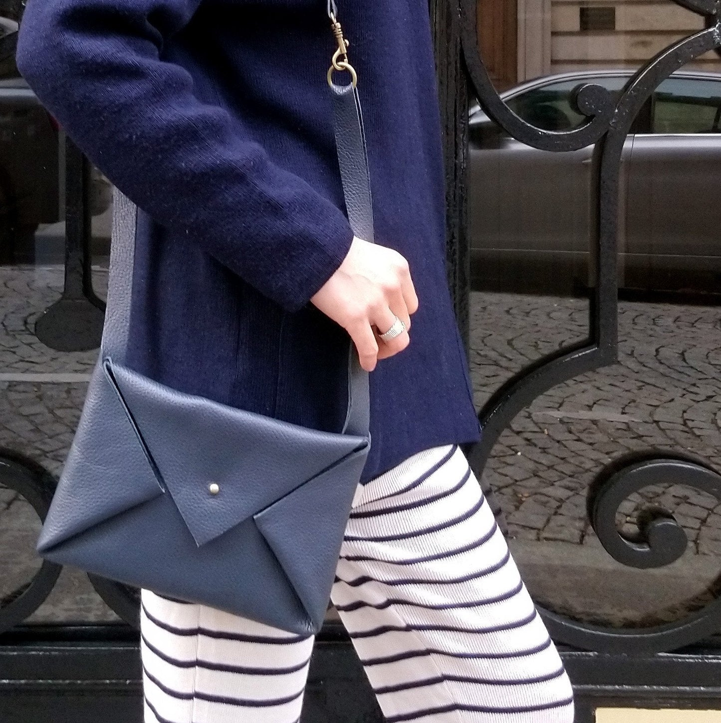 Post POCH Navy Pouch