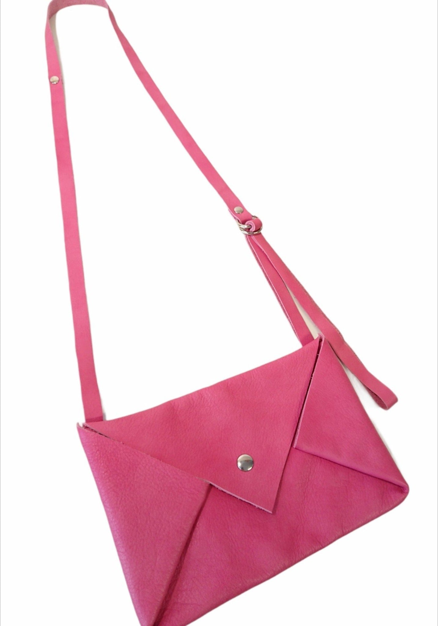 Post microphone pouch candy pink